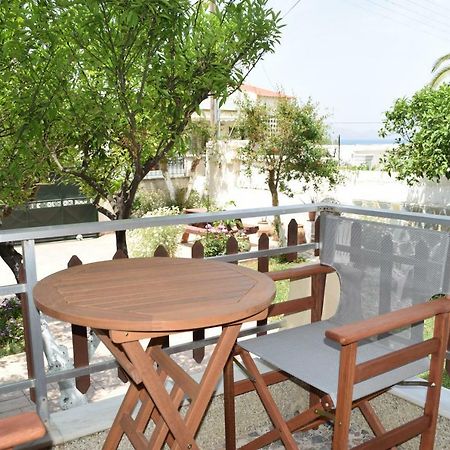 Central House With Quiet Garden 키사모스 외부 사진